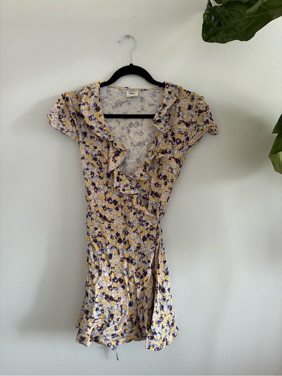 Sunday Best Dresses & Skirts - Aritzia Savoy Wrap Dress